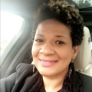 Meet your Posher, Mara